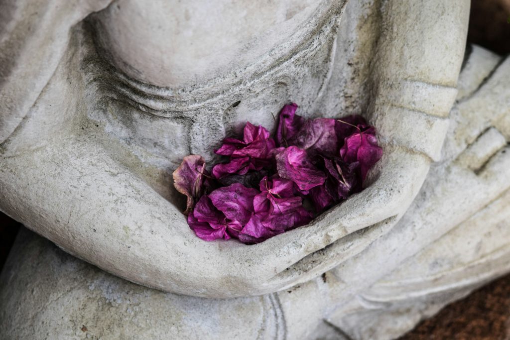 Getragen sein mit traumasensibler Energieheilung & Channeling
