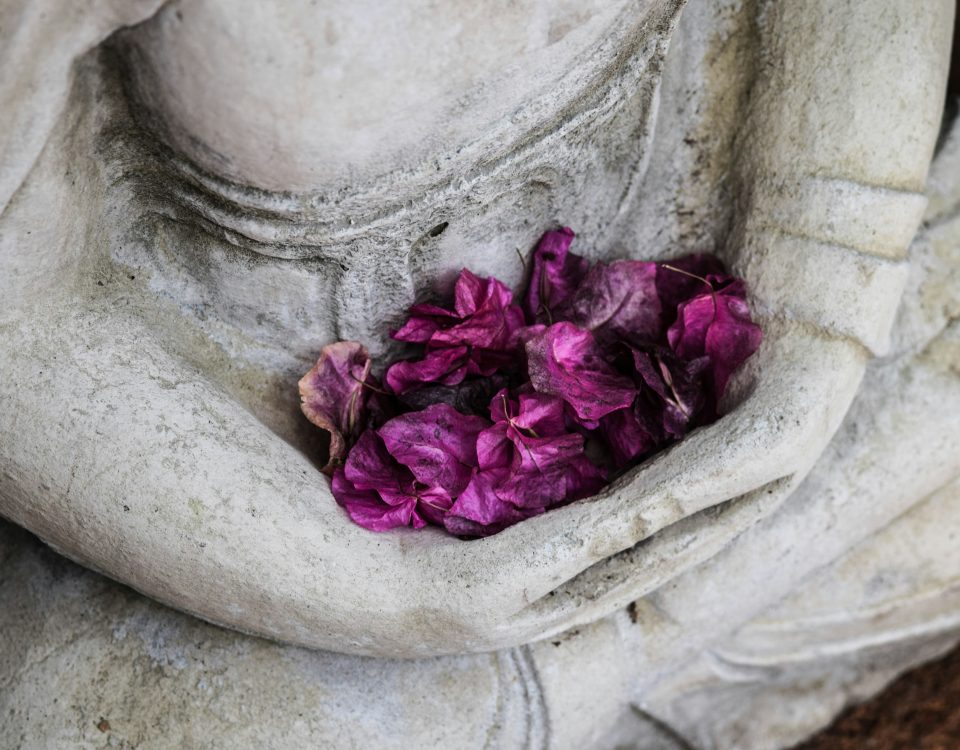Getragen sein mit traumasensibler Energieheilung & Channeling
